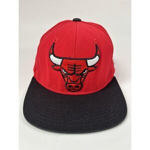 Chicago Bulls Hat Cap Snap Back One Size Red NBA Basketball Mitchell & Ness